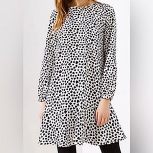 Loft Heart Flounce Shift Dress